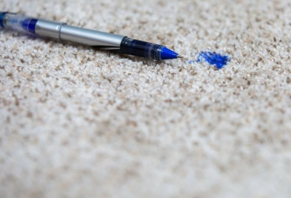 Simple Trick to Remove Ink Stains From Your Carpet